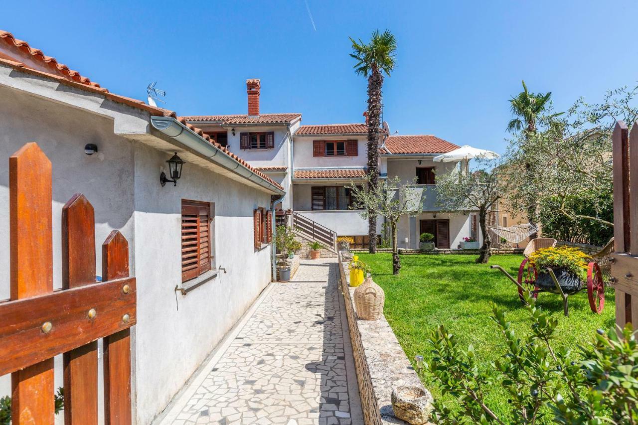 פורץ Apartments Rita מראה חיצוני תמונה