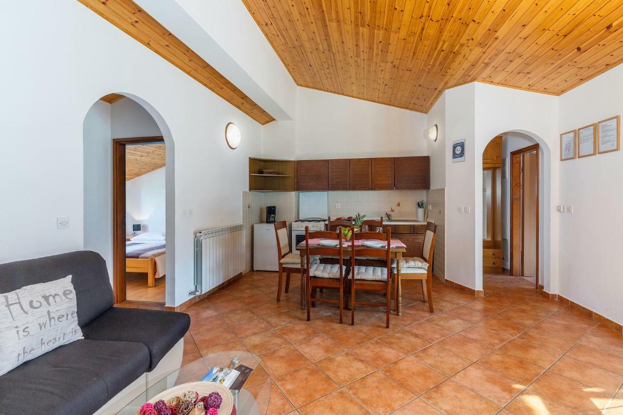 פורץ Apartments Rita מראה חיצוני תמונה